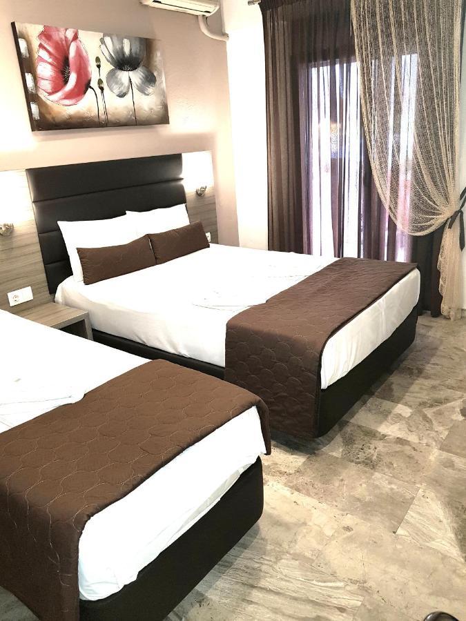 Hotel Kostas Olympiakí Aktí Екстериор снимка