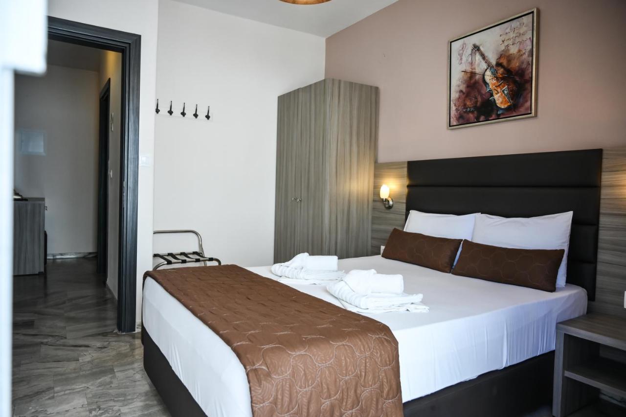 Hotel Kostas Olympiakí Aktí Екстериор снимка