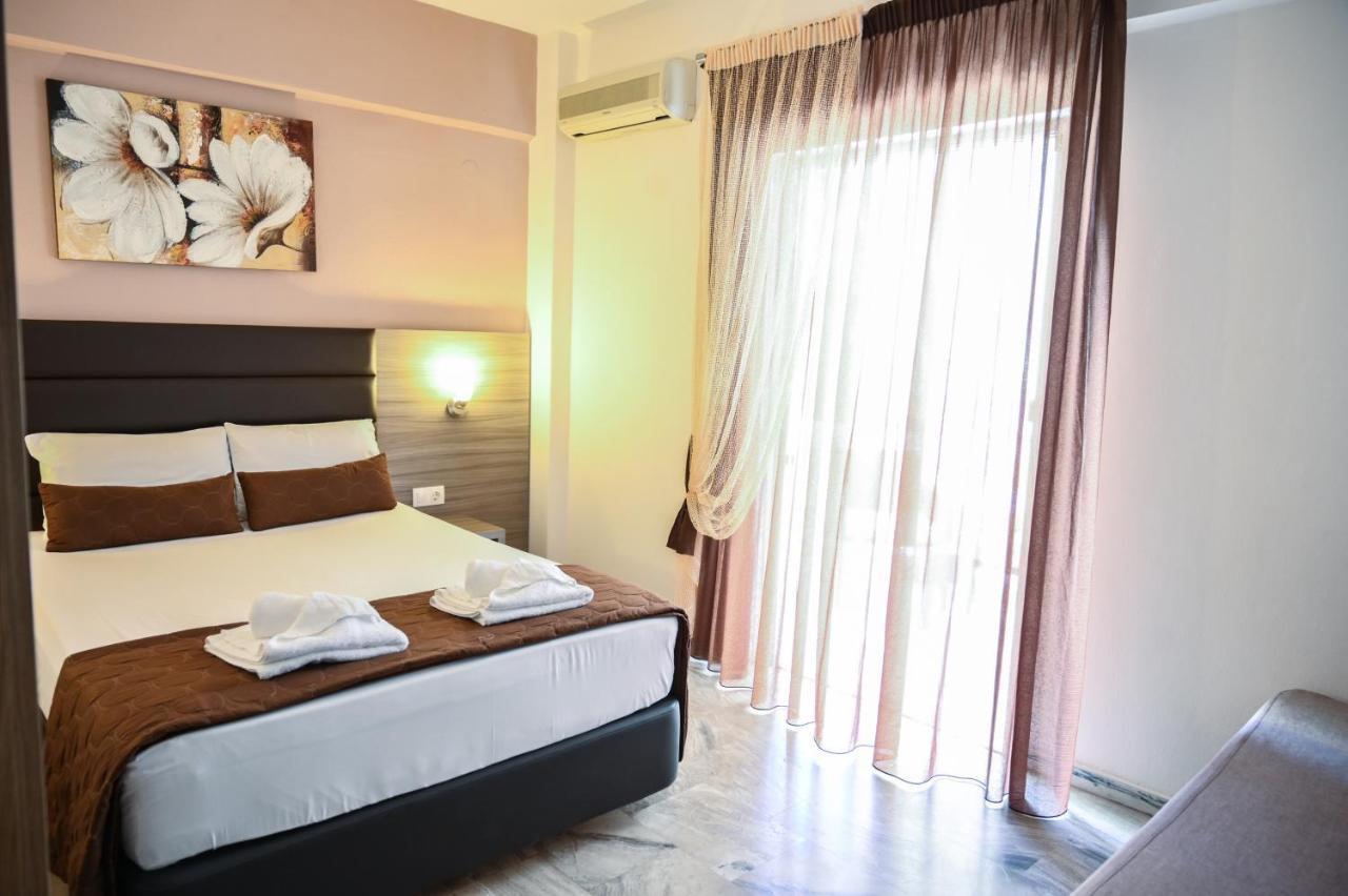 Hotel Kostas Olympiakí Aktí Екстериор снимка