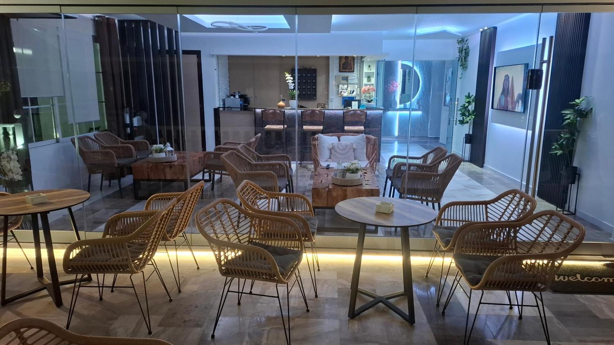 Hotel Kostas Olympiakí Aktí Екстериор снимка