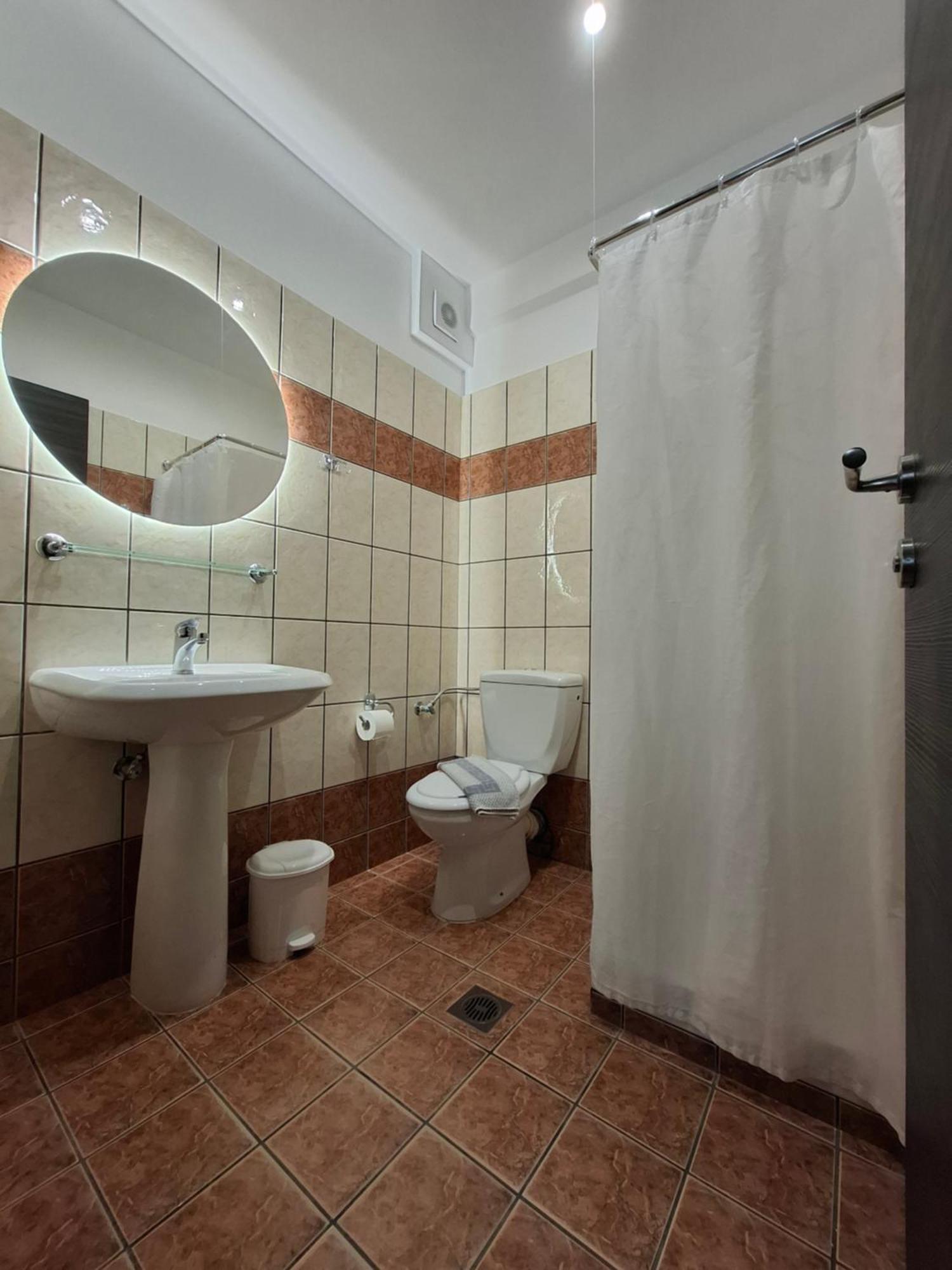 Hotel Kostas Olympiakí Aktí Екстериор снимка