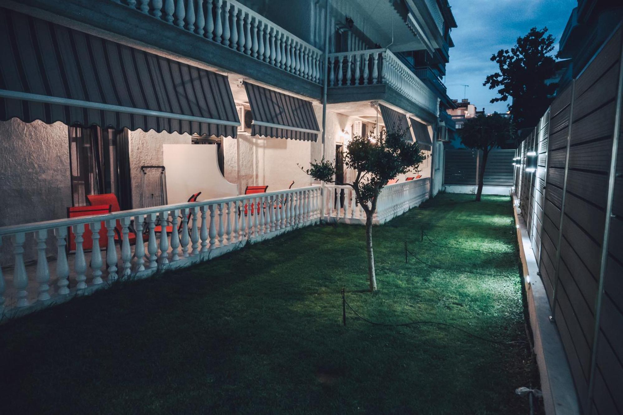 Hotel Kostas Olympiakí Aktí Екстериор снимка